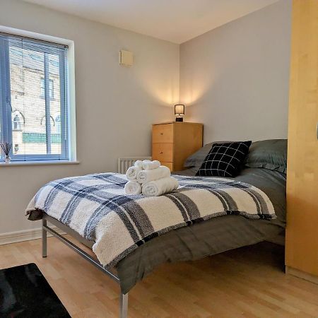 Quayside Apartment With Riverside Views & Parking Newcastle upon Tyne Eksteriør billede