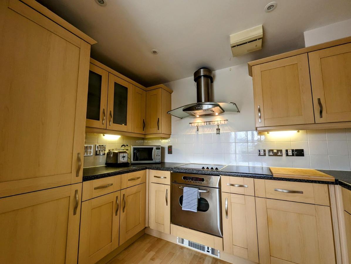 Quayside Apartment With Riverside Views & Parking Newcastle upon Tyne Eksteriør billede